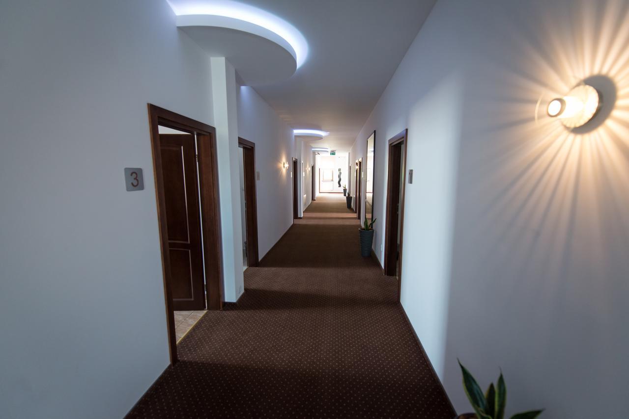 First Hotel Tczew Bagian luar foto