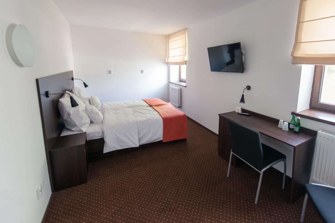 First Hotel Tczew Bagian luar foto