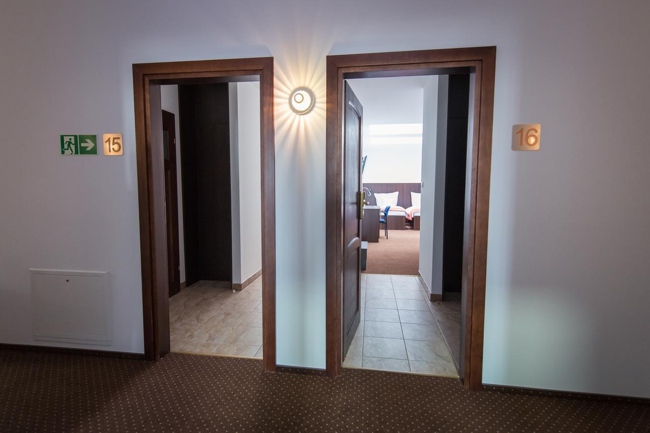 First Hotel Tczew Bagian luar foto
