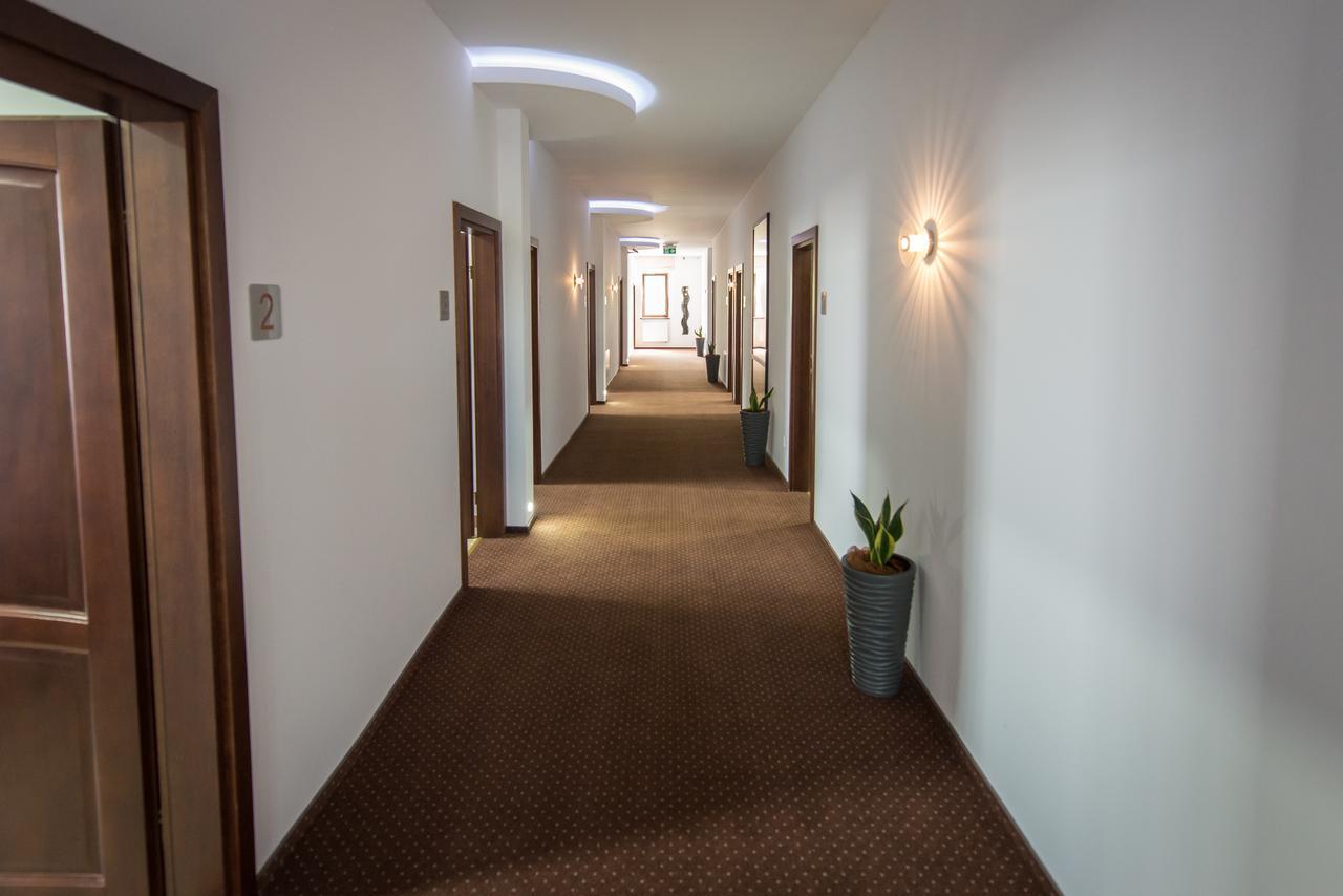 First Hotel Tczew Bagian luar foto