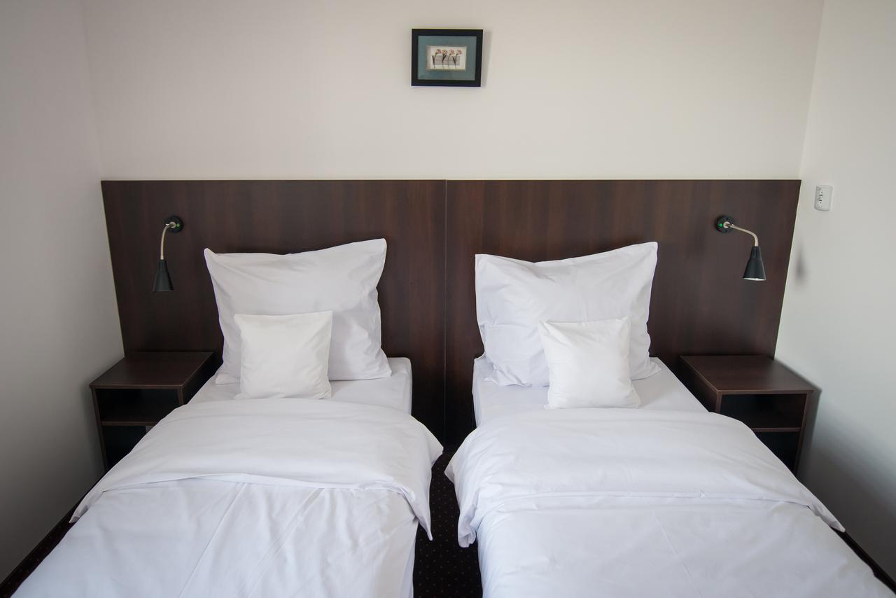 First Hotel Tczew Bagian luar foto
