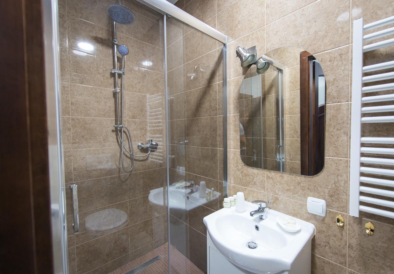 First Hotel Tczew Bagian luar foto