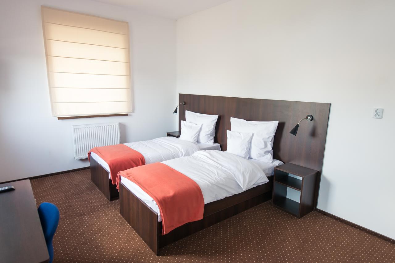 First Hotel Tczew Bagian luar foto